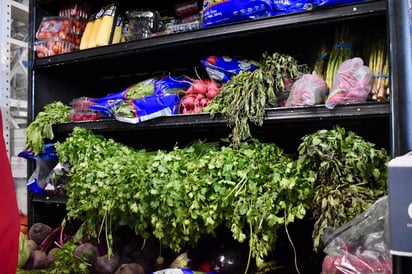 Variedad. En algunos locales, los propietarios optan por colocar ciertos productos refrigerados para su mejor conservación.