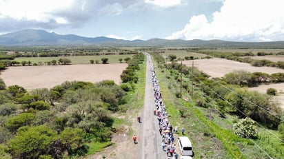 Recorrido. Durante seis días, quienes participaron en la IV peregrinación pasaron por municipios y poblados, hasta llegar a Zacatecas.

