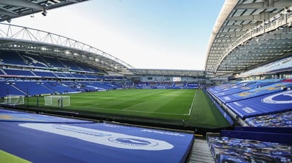El American Express Stadium, hogar del Brighton, será sede de este encuentro sabatino.
