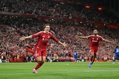 En lo que significó su primer gol en Premier League, Federico Chiesa logró firmar el 3-2 definitivo.