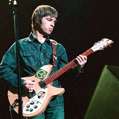 De la Gira del Standing On The Shoulder Of Giants solo sobreviven algunas fotos y audio completo del concierto, aunque no en muy buena calidad.