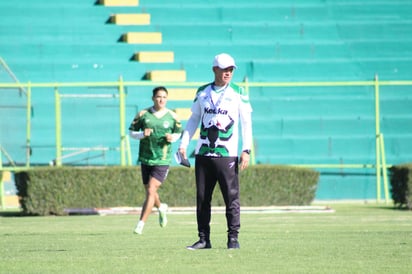 Gastón Obledo, timonel del club verdiblanco, espera continuar con su racha positiva de resultados.