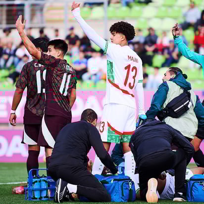 Mateo Levy sufrió una conmoción cerebral en campo, pero la Federación Mexicana de Futbol anunció que ya se encuentra estable.