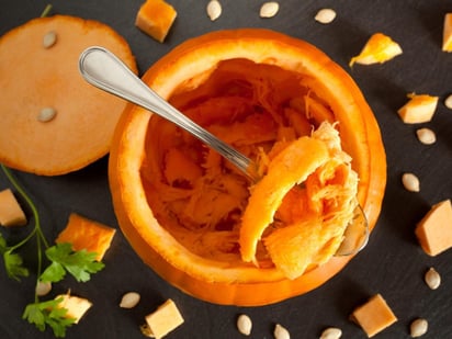 El interior de la calabaza puede conservarse para realizar algún postre, como el clásico pay.