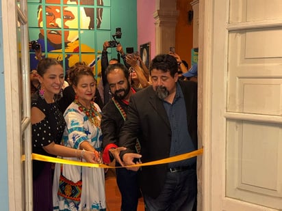 Detalle de una de las series dedicadas a familias y tradiciones de Santa María de Ocotán.