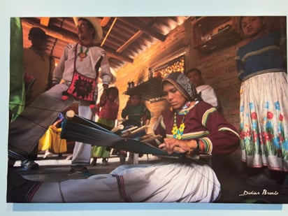 Cada fotografía, explicó el autor, 'busca reflejar no solo su estética y tradiciones, sino también su manera de sentir'.