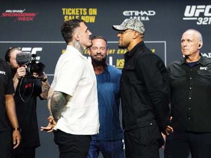 En el pesaje, Tom Aspinall marcó 255 libras, mientras que Ciryl Gane pesó 253, ambos dentro del límite para el campeonato de peso completo.