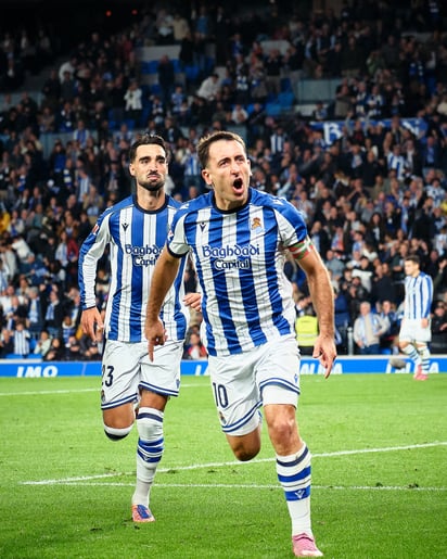 Así festejó Oyarzabal el 2-1 definitivo.