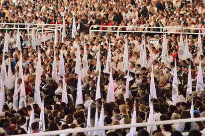 Congregación. Acudieron también sacerdotes, seminaristas y religiosas.