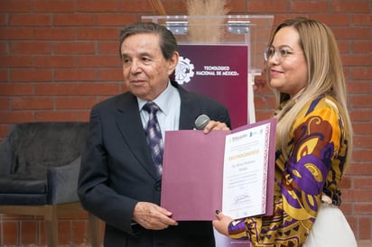 Destacado. El Dr. Hiram Medrano Roldán fue reconocido en el Centro de Innovación Tecnológica del Instituto Tecnológico de Durango.