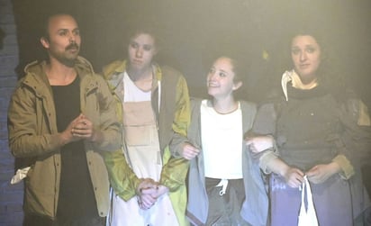 La historia presenta a tres jóvenes que se involucran en un perverso juego al secuestrar a un compañero de escuela, conocido como la 'sucia mosca'.