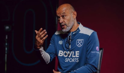 Según el diario Daily Mirror, fue el propio Nuno Espírito Santo quien solicitó la incorporación del delantero mexicano.