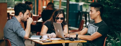 Home Office. Muchos de la generación 'Z' buscan tener empleos de home office; les gusta más y prefieren durar desempleados a tener un trabajo que no les favorezca en sus necesidades.