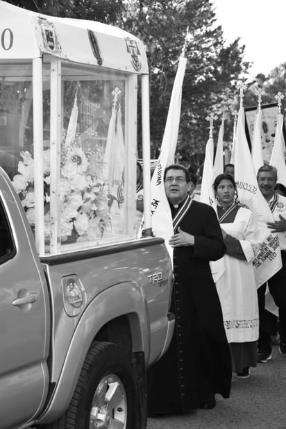 Participación. Cada año, bastantes duranguenses participan en esta peregrinación local.