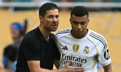 Aparentemente, Kylian Mbappé sería uno de los jugadores que respaldaría la postura de Xabi Alonso.