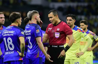 Las polémicas recurrentes en torno al silbante duranguense podrían haber definido el rumbo de su carrera.