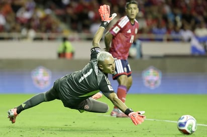Incómodo. Herrera y los Ticos sepultaron su chances con el empate 0-0 contra Honduras.