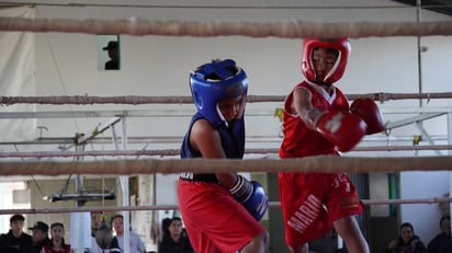 Ceremonia. Actualmente, el gimnasio es dirigido por Moisés Aguilar Luján, hijo del fundador y presidente de la Asociación de Exboxeadores de Durango.