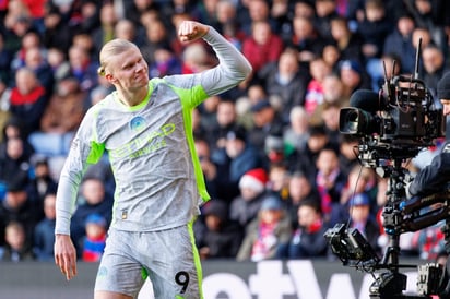 Erling Haaland lidera la tabla de goleadores de la Premier League con 17 tantos. Rayan Cherki, en tanto, encabeza el rubro de asistencias con seis, incluida la que firmó en este partido.