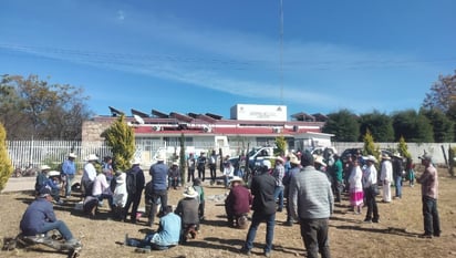 Pacífica. Los habitantes han permanecido con su plantón de manera pacifica y sin interrumpir la atención medica, pero las autoridades no responden a la demanda.