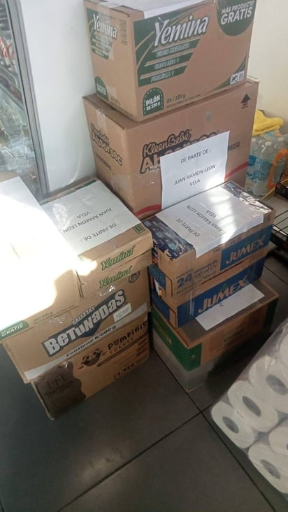 Apoyo. Varias personas aportaron diversos insumos básicos, para que fueran entregados en el Cecan.