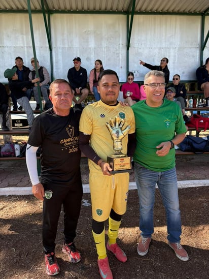 Miguel Martínez fue elegido como el mejor portero de la temporada.