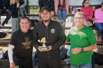 Jorge Pérez Arellano fue elegido como el DT de la temporada.