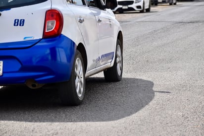 Desnivel. A la hora de hacer las reparaciones alrededor de la alcantarilla o registro es muy probable que este se termina deteriorando en unos cuantos meses.
