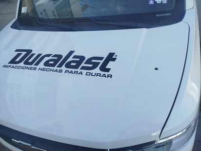 Evidencias. No solo se registraron videos por distintos puntos de la ciudad la noche de Año Nuevo evidenciando las vivas; quedaron marcas en domicilios y vehículos.