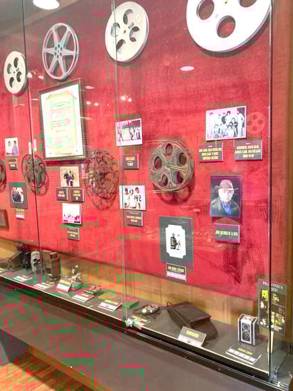 Con la llegada de la Filmoteca, el cine se integra de manera formal al ecosistema cultural del Instituto de Bellas Artes de la UJED.