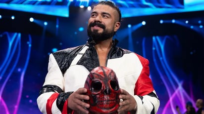 Con Triple H al frente, Andrade tuvo un regreso destacado a WWE, pero conflictos posteriores derivaron en su salida.