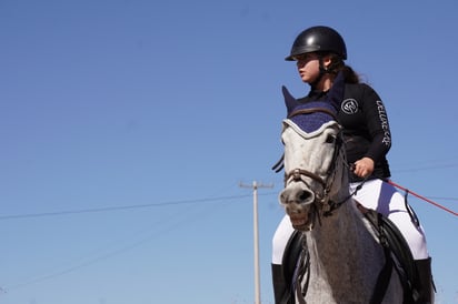 Competencia. El circuito opera con reglamentos alineados a la FEM y la FEI, aplicando supervisión veterinaria y lineamientos de bienestar equino.