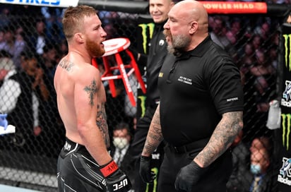 Beltrán ha sido una de las figuras más constantes en la UFC, arbitrando peleas de nombres como Justin Gaethje y Alexander Volkanovski.