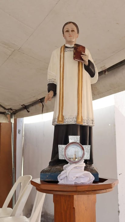 Dificultades. Con diversas peticiones y llevando a cuestas sus cargas de la vida diaria, la comunidad participó en la misa posterior a la peregrinación en honor a San Mateo Correa.







