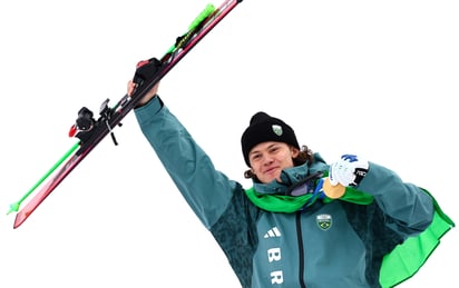 El brasileño Lucas Pinheiro Braathen ganó el oro en el Slalom gigante, la primera medalla invernal en la historia de su país y de América Latina.
