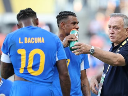 Dick Advocaat no es ningún improvisado: llevó a los Países Bajos a instancias de alto impacto, como la Euro 2004, donde alcanzó las semifinales.