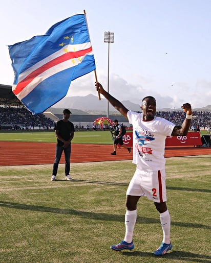 Cabo Verde es una de las selecciones con menor población en clasificar a un Mundial, solo por detrás de Islandia y Curazao. Foto: X / @fcfcomunica