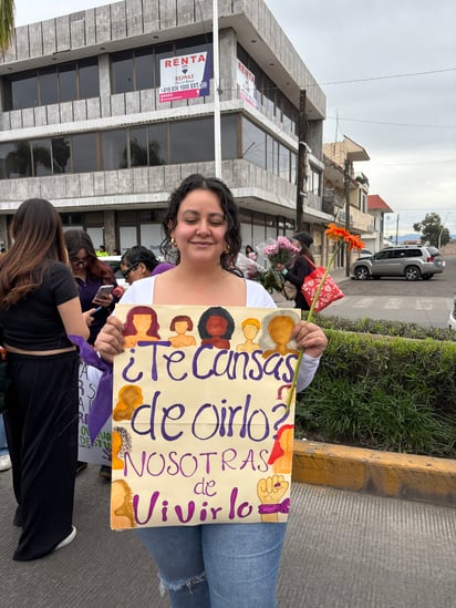 Denice Marrufo destacó que, pese a los retos, cada año más mujeres se unen y entienden la importancia de marchar juntas por sus derechos.