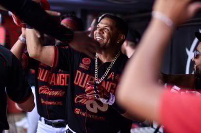 Caliente arriba a tierras regias tras imponerse 2-1 a Dorados, con Robles afinando roles y mostrando una base más clara. Foto: Caliente de Durango