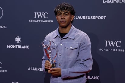 Yamal rompió la frontera del futbol y fue reconocido por los Laureus como el Mejor Deportista Joven del Año. Foto: EFE