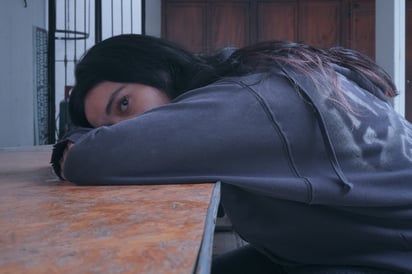 Ansiedad, depresión, tendencias suicidas y episodios de TEPT aparecen como el cuadro recurrente entre quienes han sufrido bullying.
