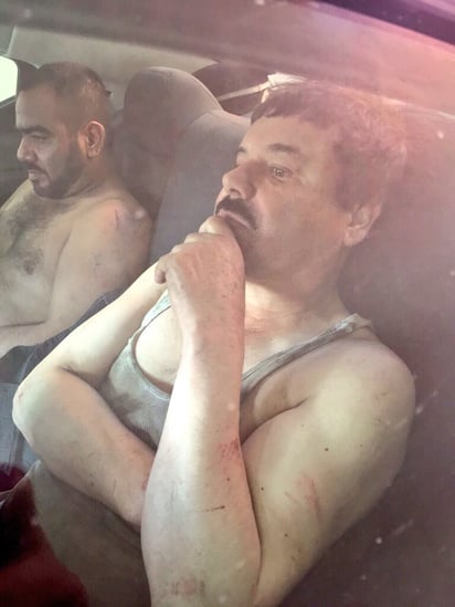 'El Chapo' y 'El Cholo Iván' detenidos por policías federales. / Foto: Redes Sociales.