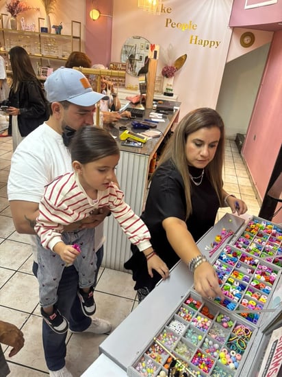 El evento se realizó en Elephant Pink.
