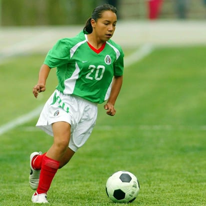 Desde sus inicios, Charlyn ya mostraba las cualidades que años más tarde la convertirían en una referente del futbol mexicano.