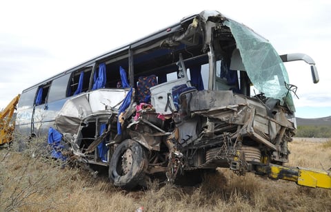 Accidente en la Fresnillo-Cuencamé deja 6 muertos