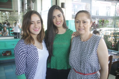 Aranzazu, Norma y Ximena.