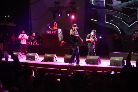 Otros temas que tambi&eacute;n pusieron a brincar e hicieron emocionarse a los presentes fueron &ldquo;Con el coco rapado&rdquo;, &ldquo;La pelotona&rdquo; y &ldquo;Doctor Marihuana&rdquo;.