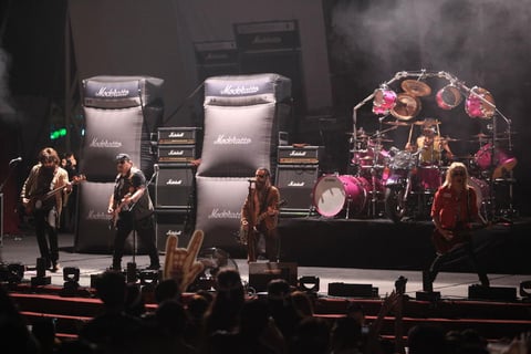 Rock, Army y Moderatto