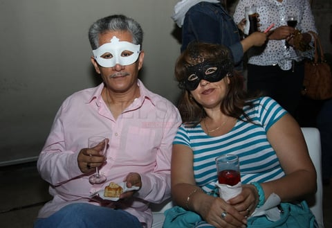 Dr. Flores y Dra. Ceniceros.