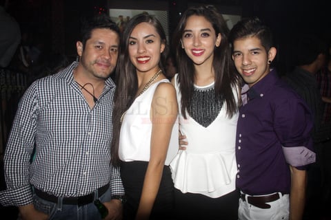 Saúl, Julia, Eva y "Chino".